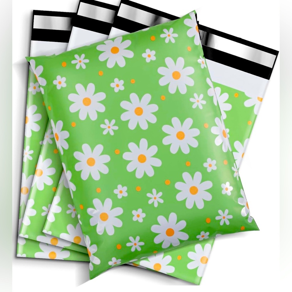 20 - 10 x 13 large daisy light green poly bags for shipping